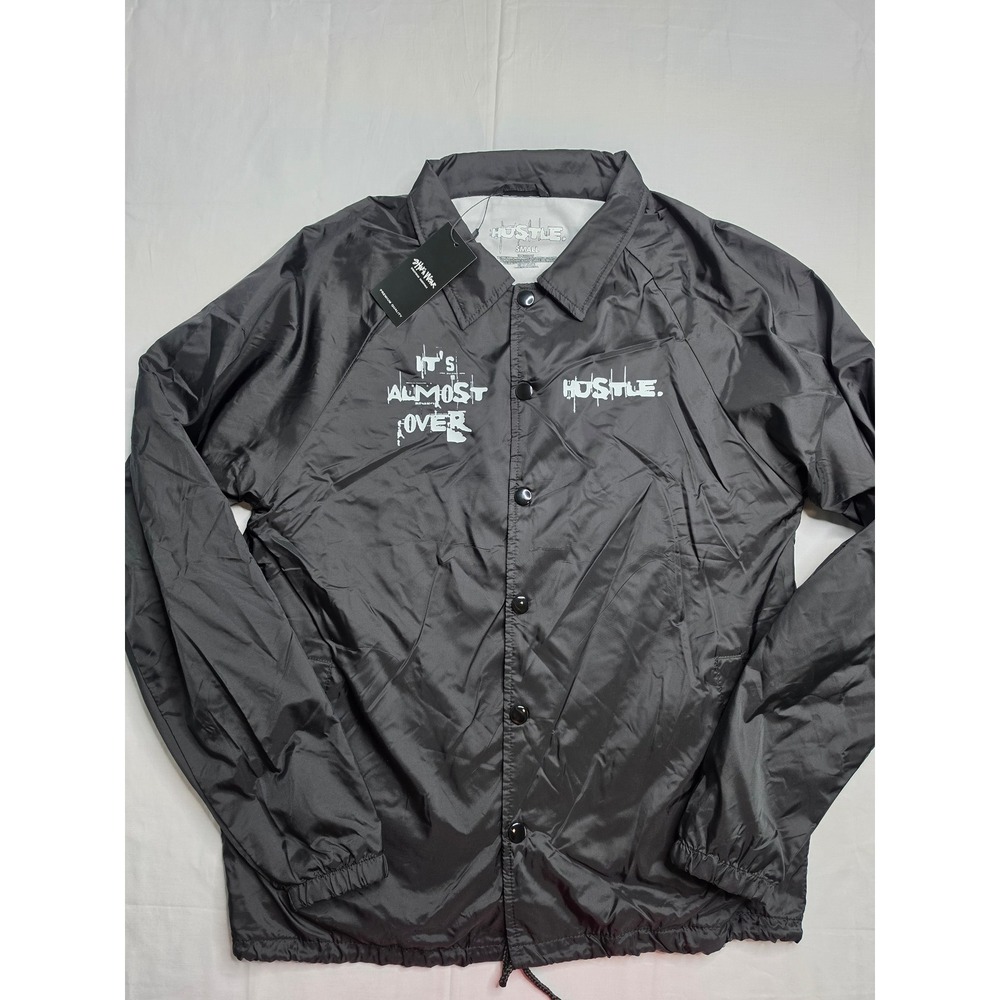 Hustle Coach Jacket Men's Small Black‎ Graphic Cotton Snap Front Long Sleeve NWT